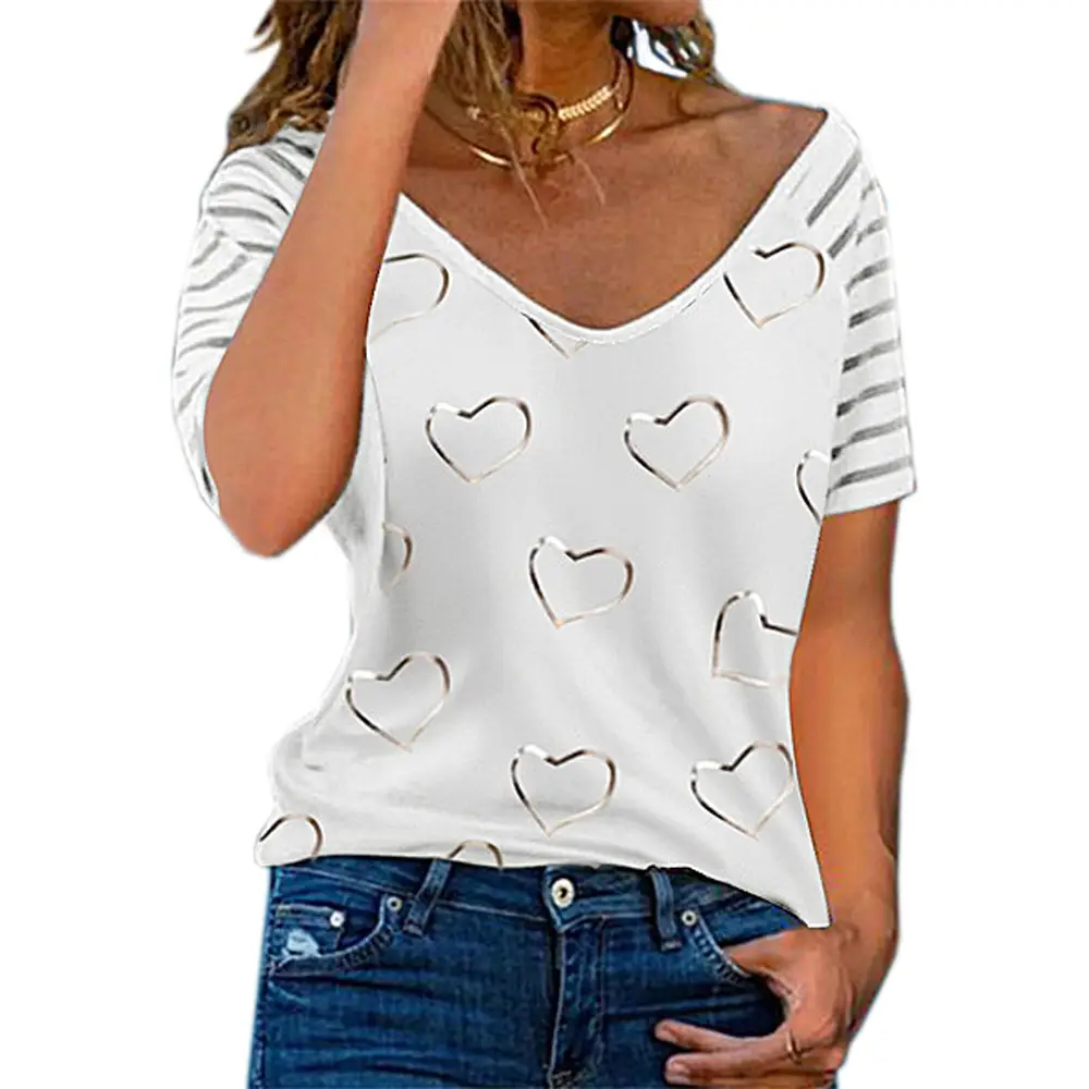 Heart Printed Plus Size Women's T-Shirt Grey