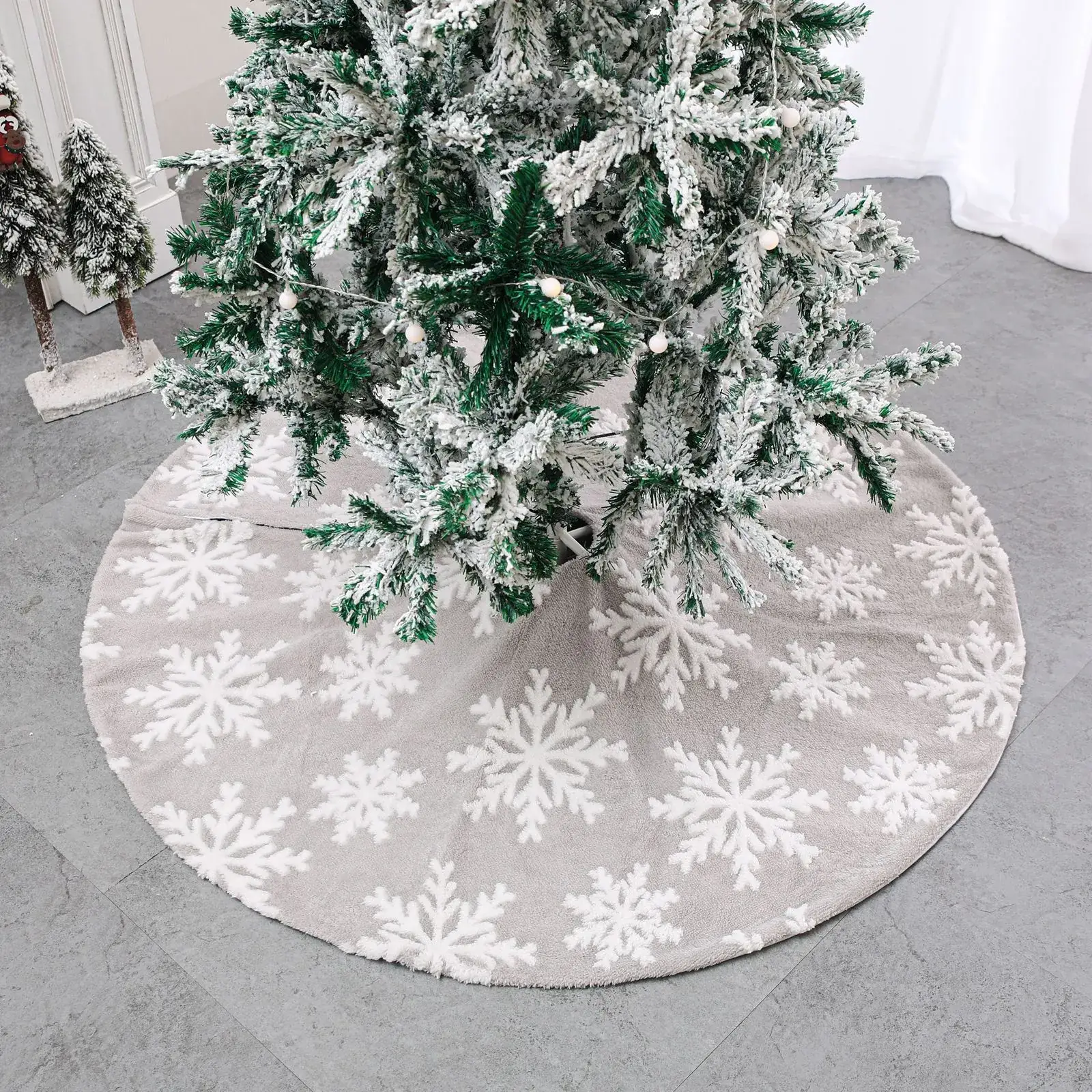 Grey Fleece Snow Pattern Christmas Skirt with Stocking Set - Image 3
