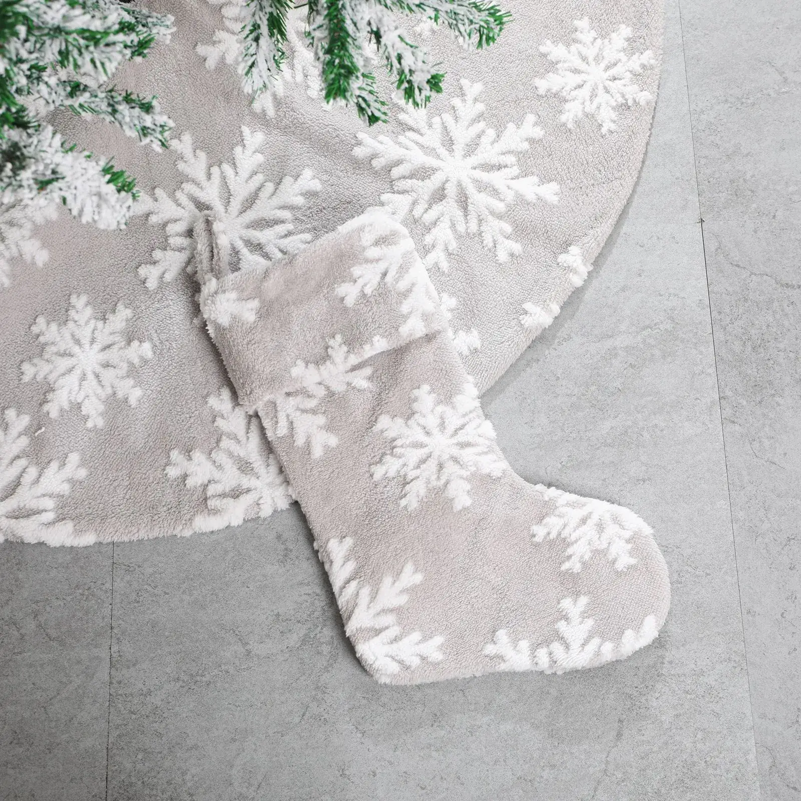 Grey Fleece Snow Pattern Christmas Skirt with Stocking Set - Image 4