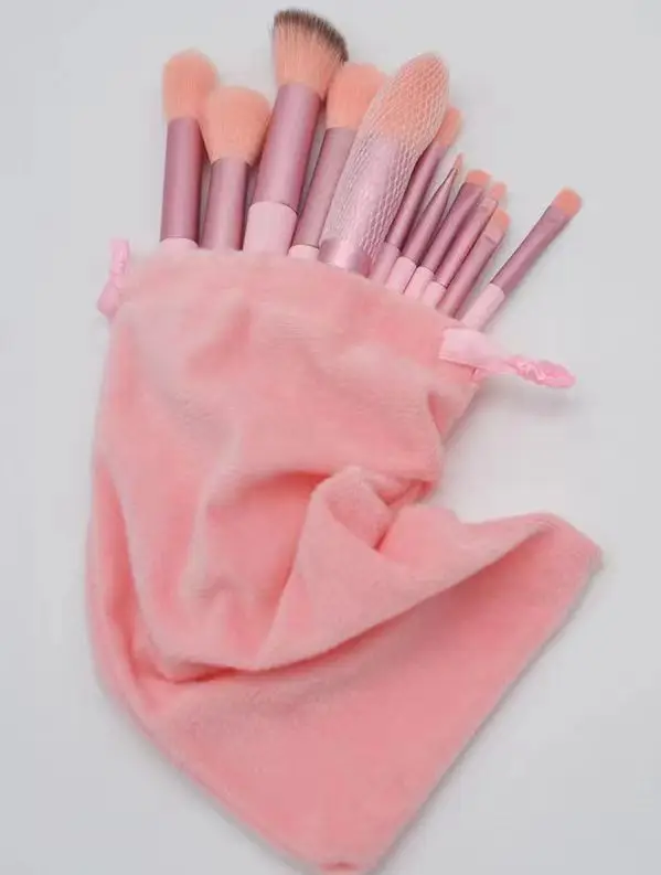 13-Piece Makeup Brush Set for Blending, Contouring, and Eye Makeup - Image 4