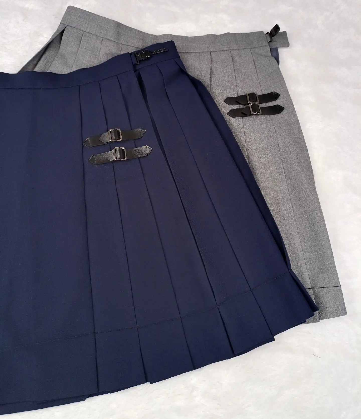 Blue Pleated Double Leather Skirt 45cm - Image 3