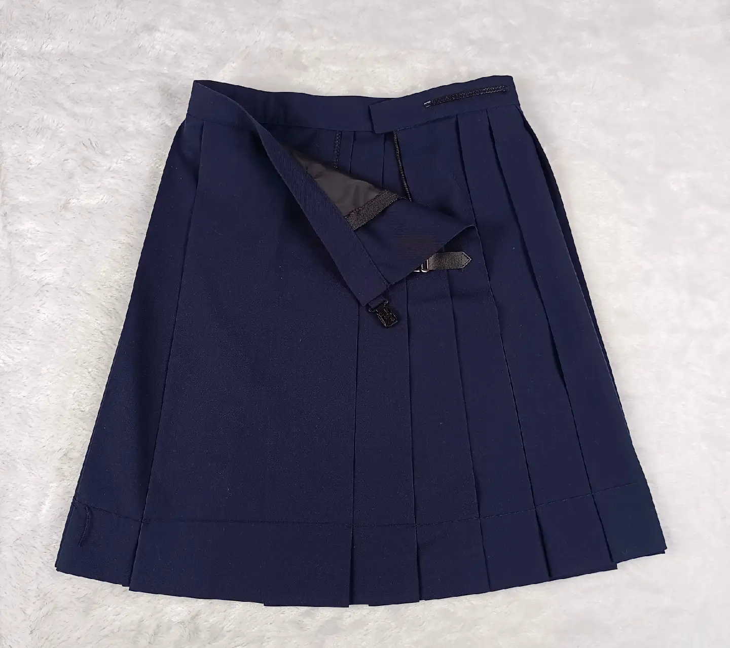 Blue Pleated Double Leather Skirt 45cm - Image 4