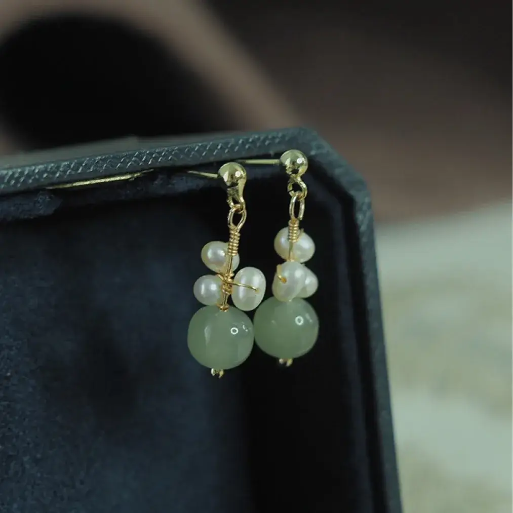 Elegant Green Jade Pearl Gold Bean Earrings for Women