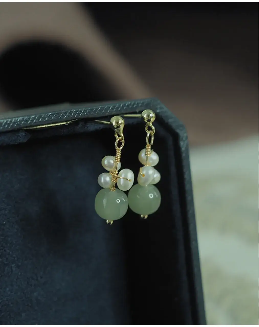 Elegant Green Jade Pearl Gold Bean Earrings for Women — feature 3