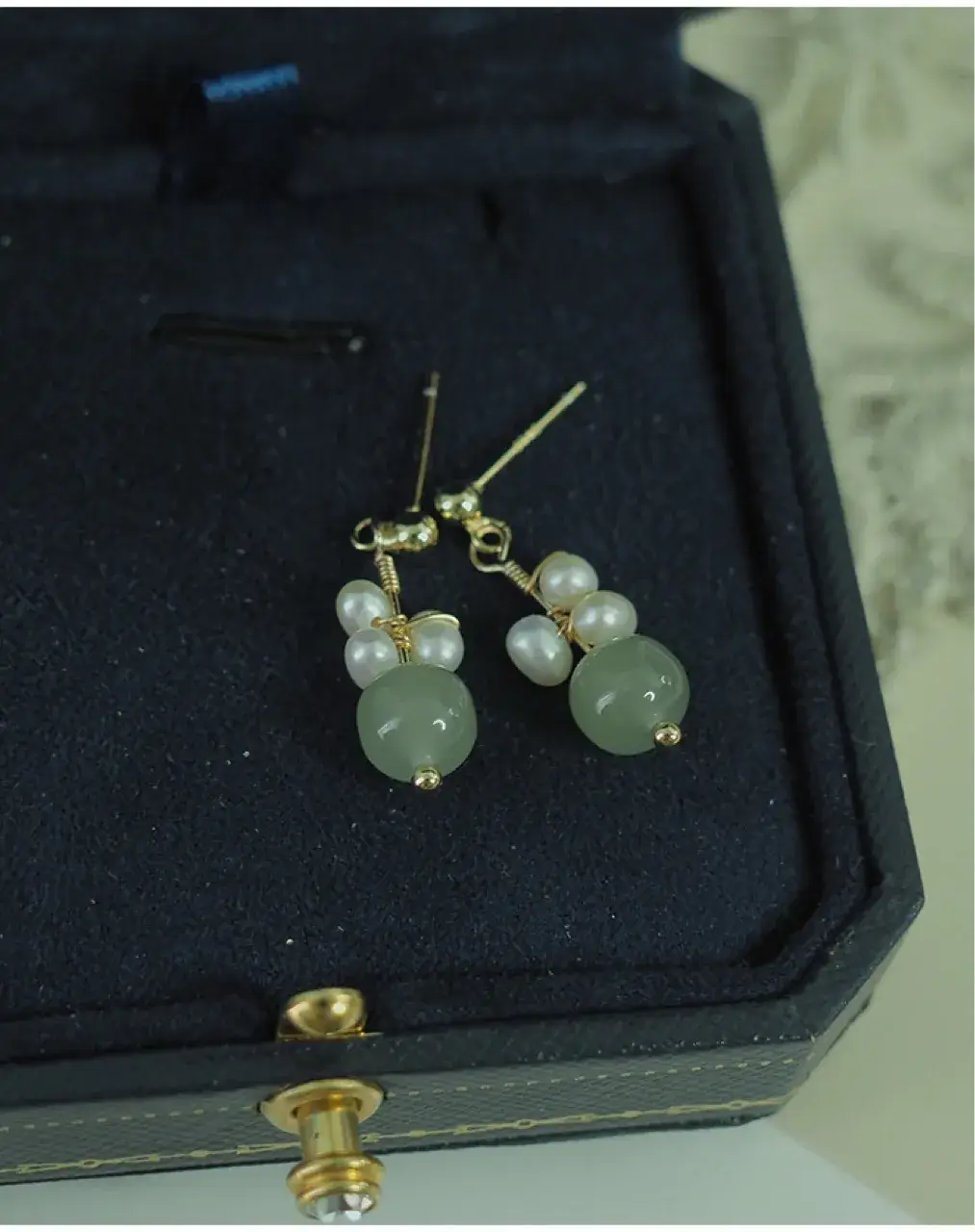 Elegant Green Jade Pearl Gold Bean Earrings for Women — feature 8