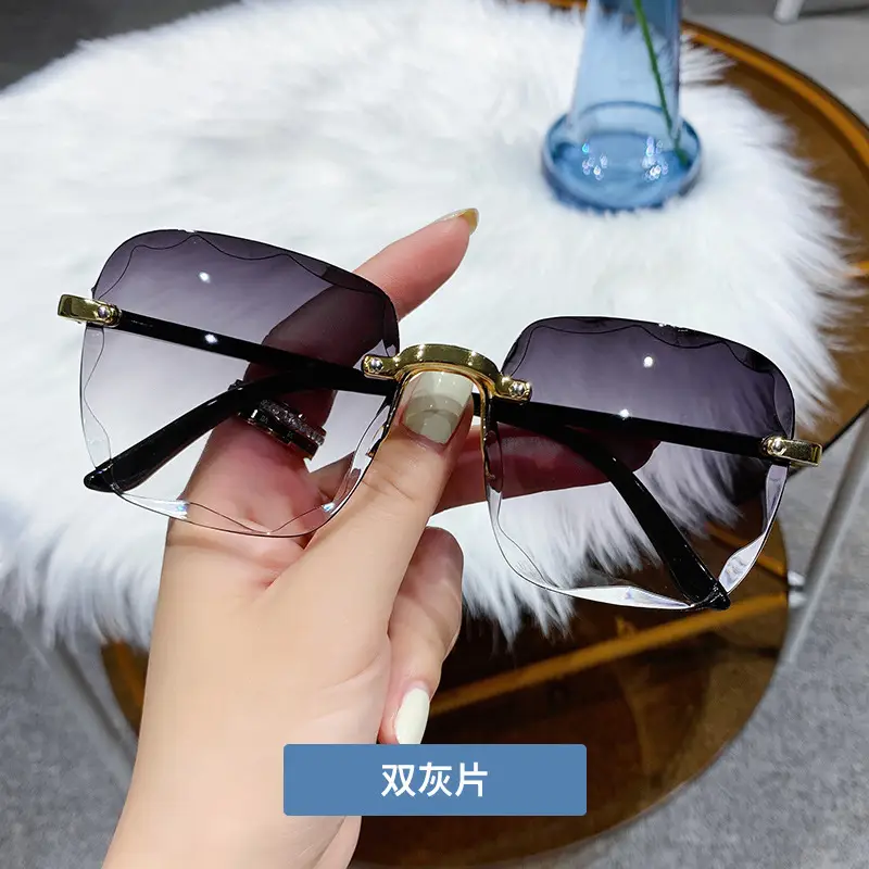 Korean Style Frameless Sunglasses UV-Proof Black - Image 4