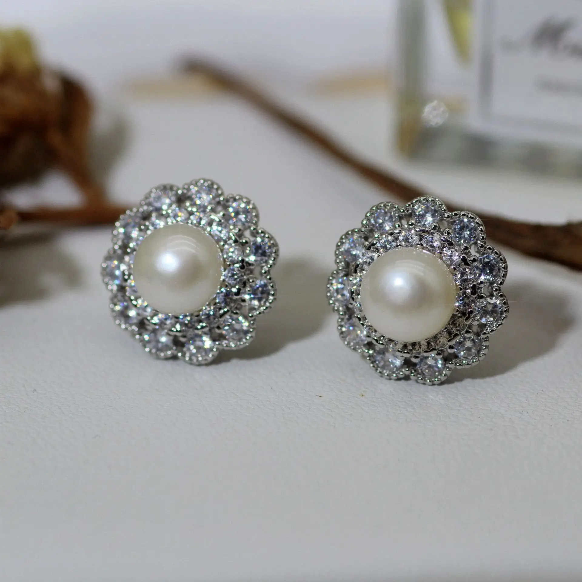 Vintage Pearl Earrings with Star Accents Gold Plated — feature 14