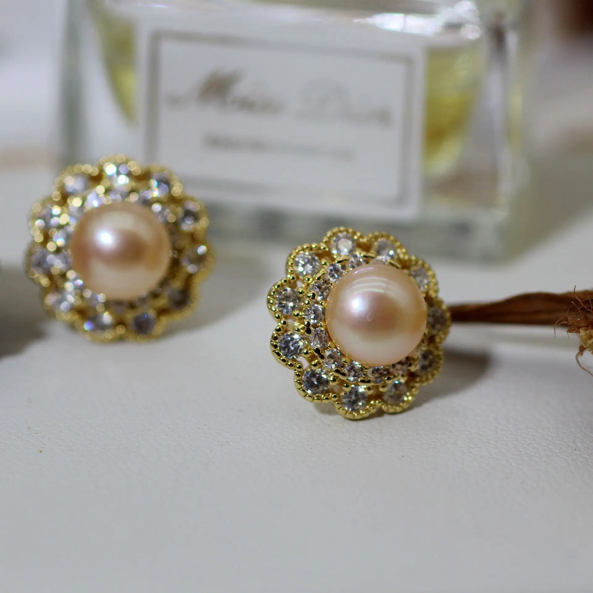 Vintage Pearl Earrings with Star Accents Gold Plated — feature 16