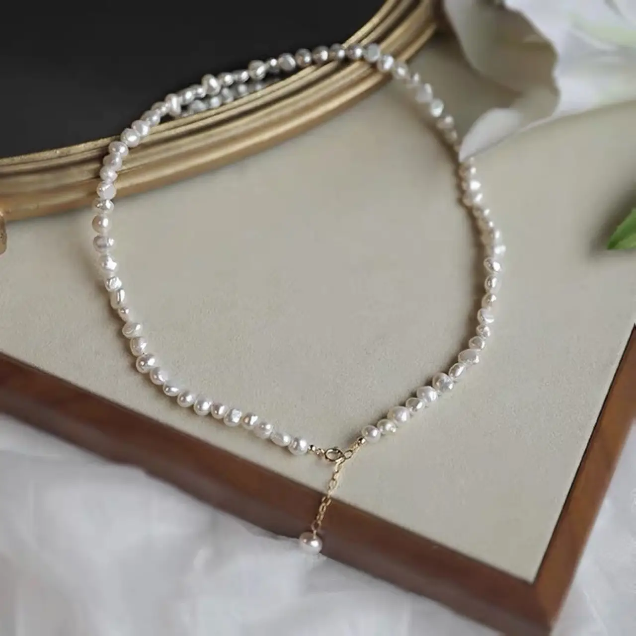 Vintage Pearl Necklace for Women Clavicle Chain — feature 4