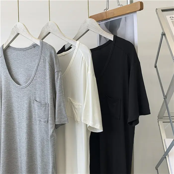 Women's Black Pocket Crew T-Shirt Thin Drapey — feature 13
