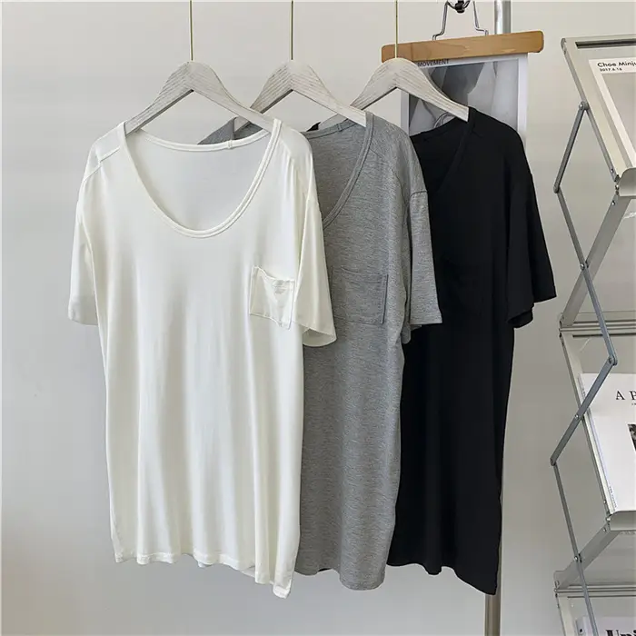 Women's Black Pocket Crew T-Shirt Thin Drapey — feature 14