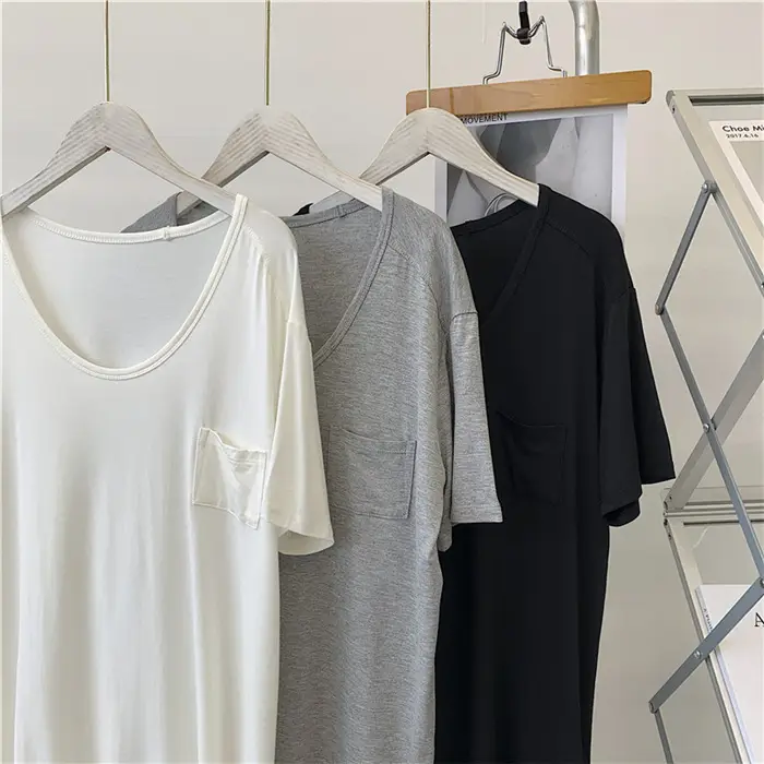 Women's Black Pocket Crew T-Shirt Thin Drapey — feature 15