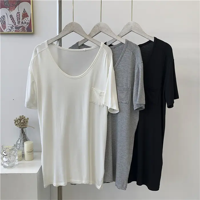 Women's Black Pocket Crew T-Shirt Thin Drapey — feature 8