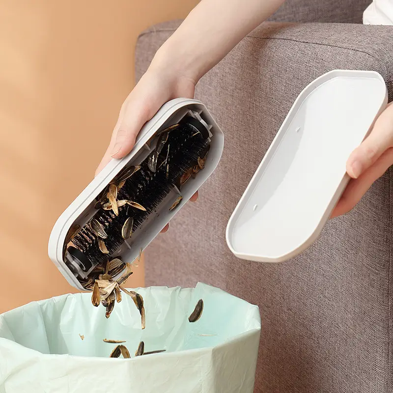 Handheld Hair Removal Brush for Home Cleaning - Image 4