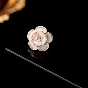 Japanese Style Hollow Out Zircon Pearl Brooch Accessory — feature 23
