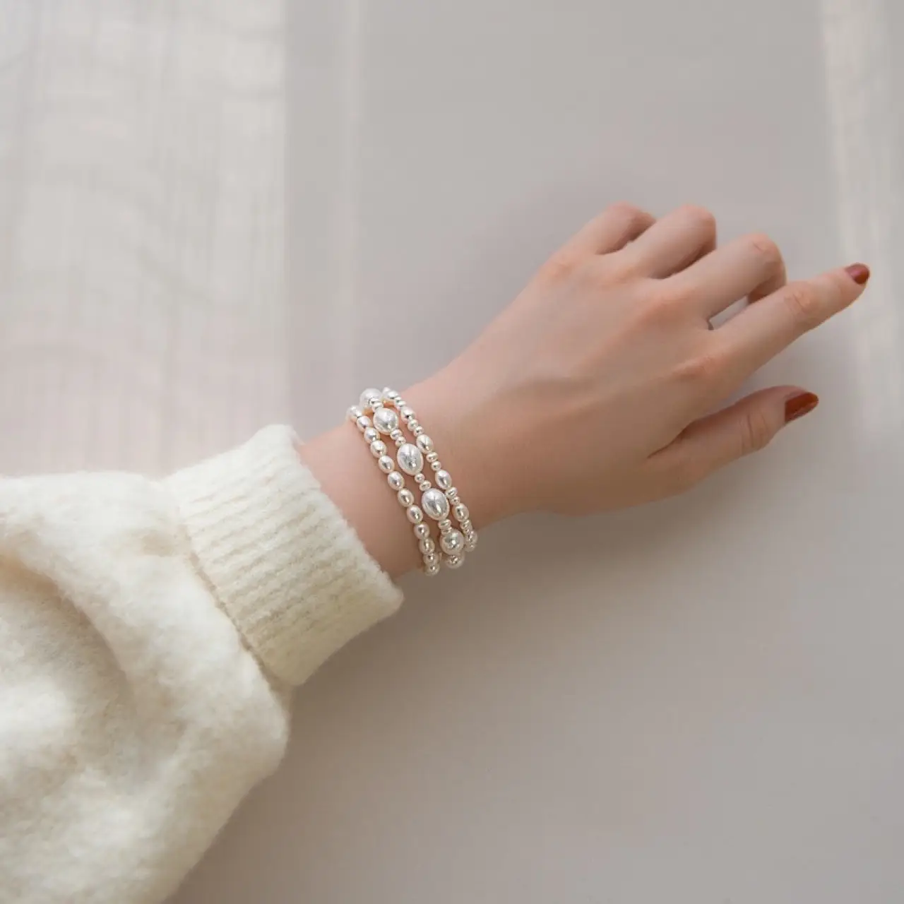 Glossy Pearl Bracelet for Women 14K Gold — feature 8