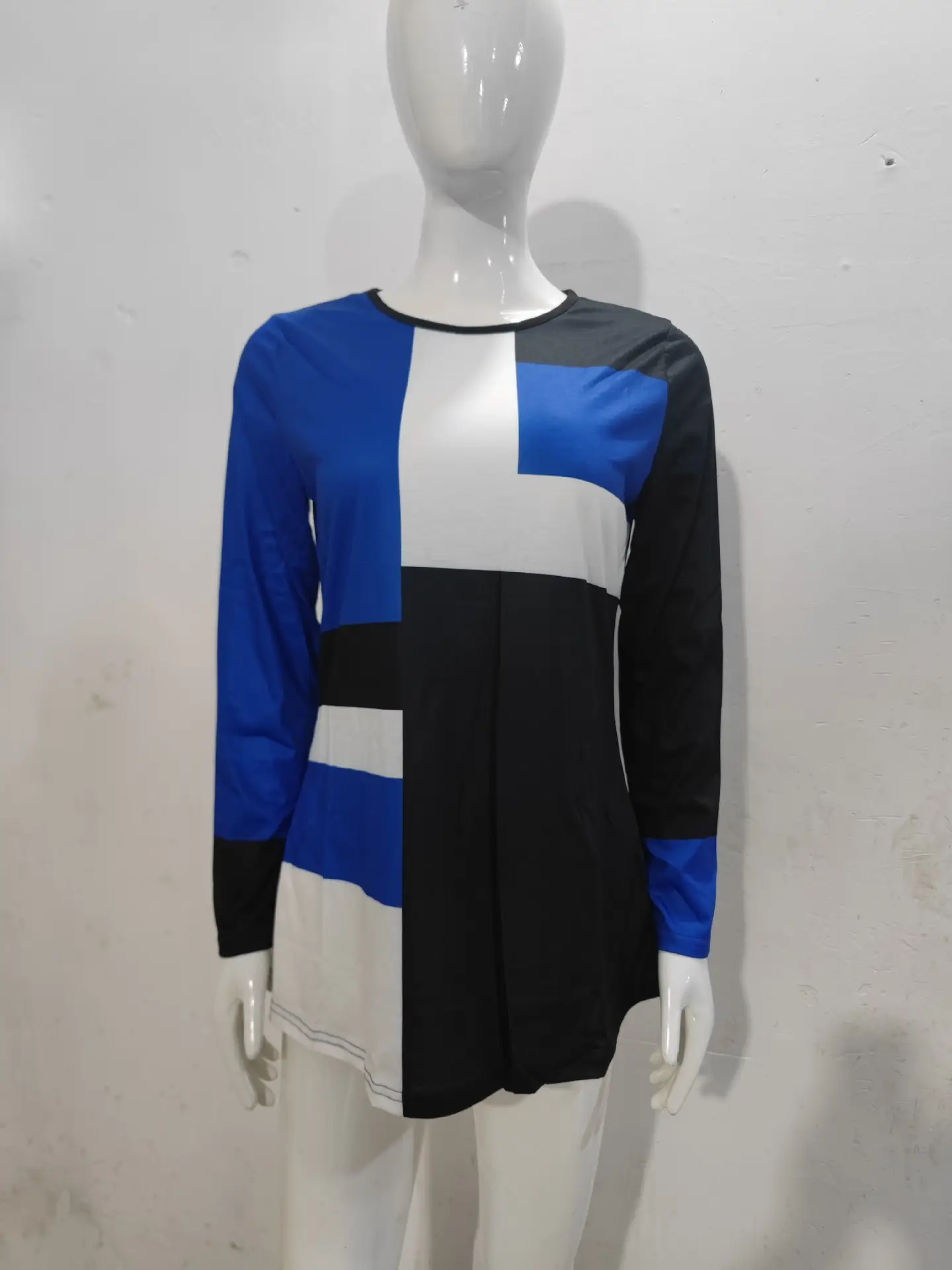 2022 Rotita Positioning Printed Crewneck Long Sleeve Women's Top - Image 6