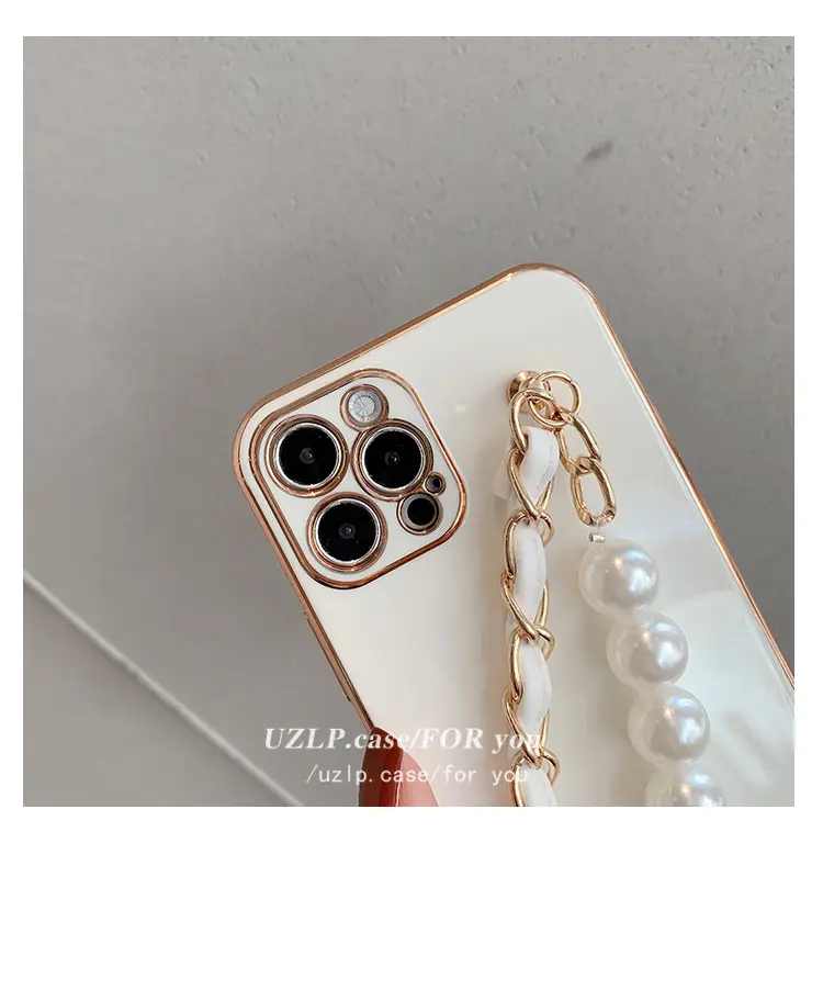 Pearl Pearl Chain iPhone Case Black — feature 11