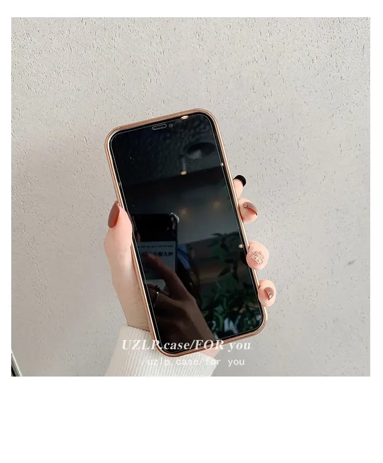 Pearl Pearl Chain iPhone Case Black — feature 12