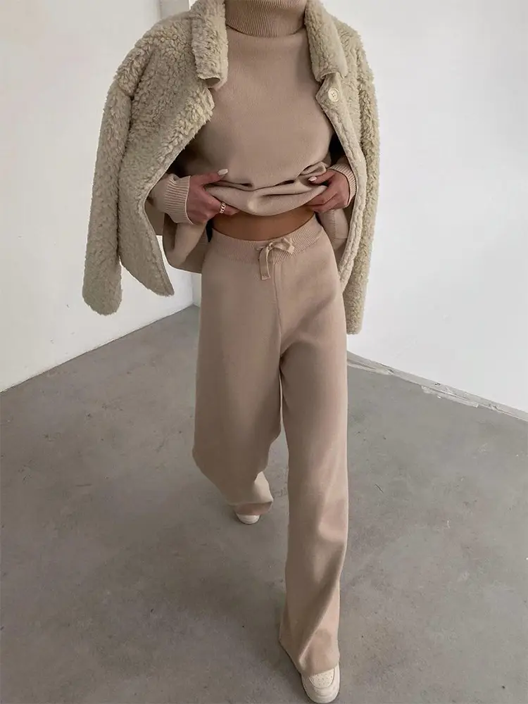 2025 Women's Beige Knitted Wide Leg Pants Set — feature 6