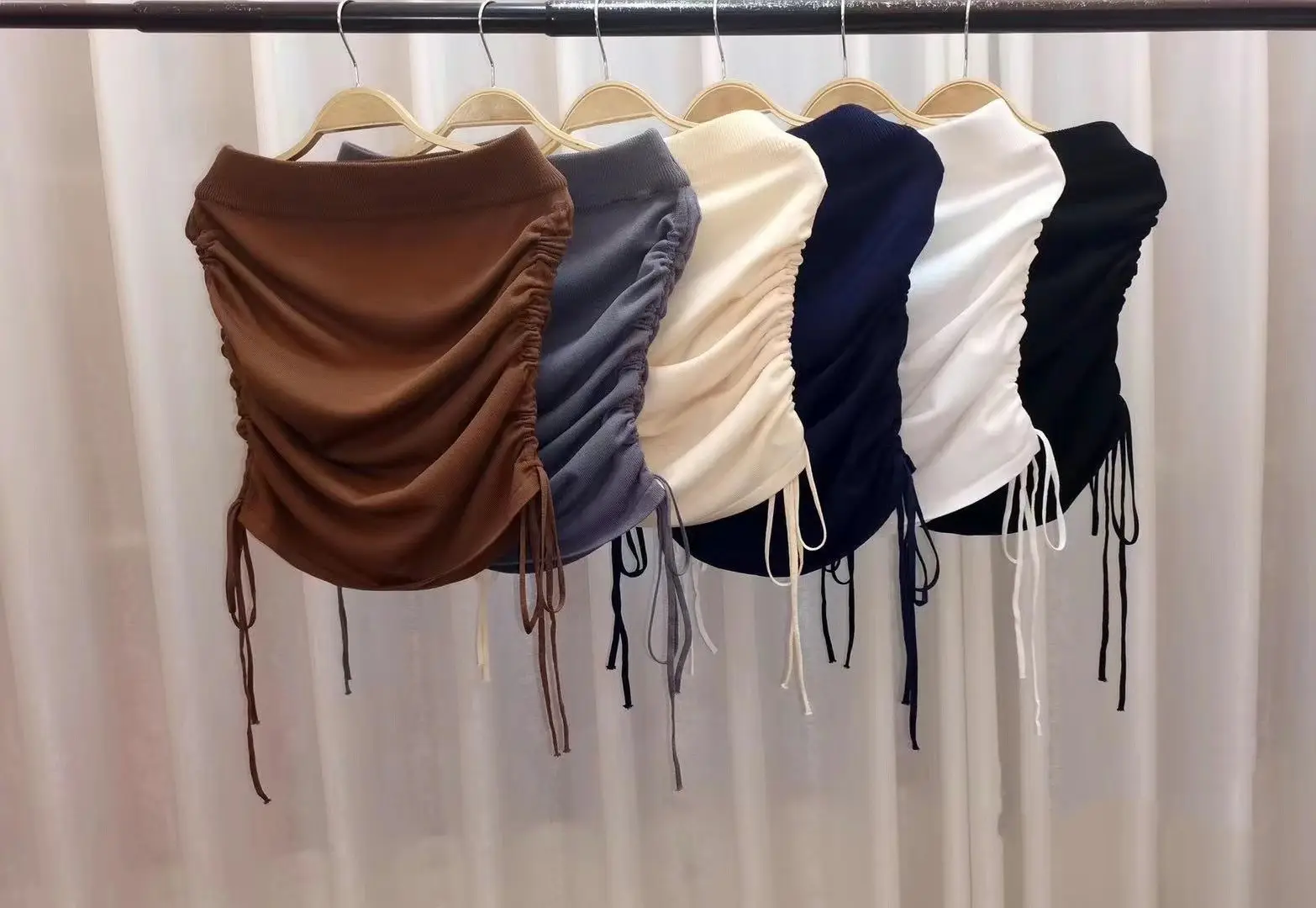 Black Drawstring Strap Elastic Short Skirt for Women 2025 — feature 2