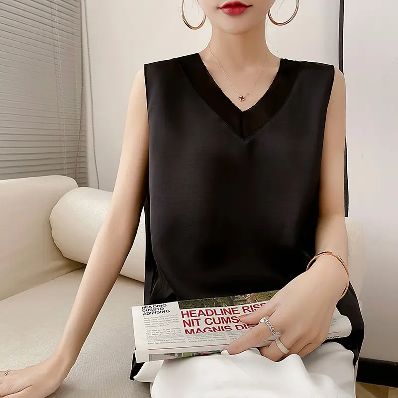 Women's V-Neck Sleeveless Silk Top Summer Suit - Image 10