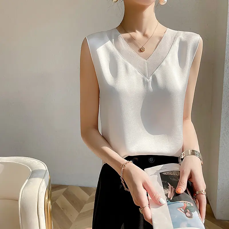 Women's V-Neck Sleeveless Silk Top Summer Suit - Image 2
