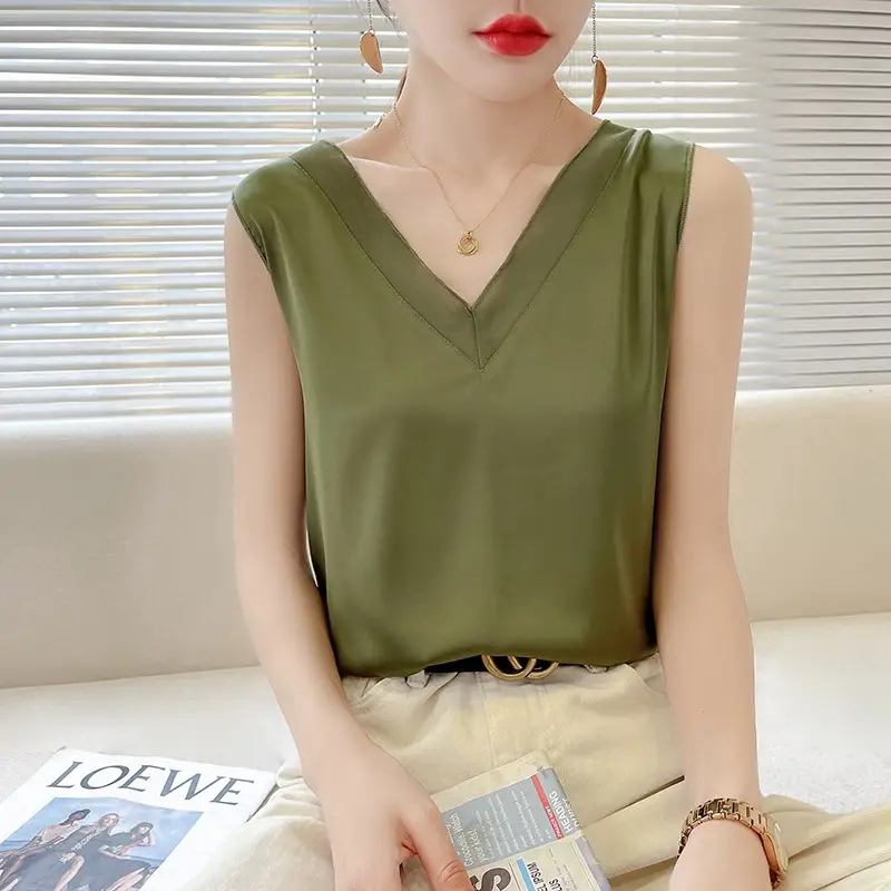 Women's V-Neck Sleeveless Silk Top Summer Suit - Image 7