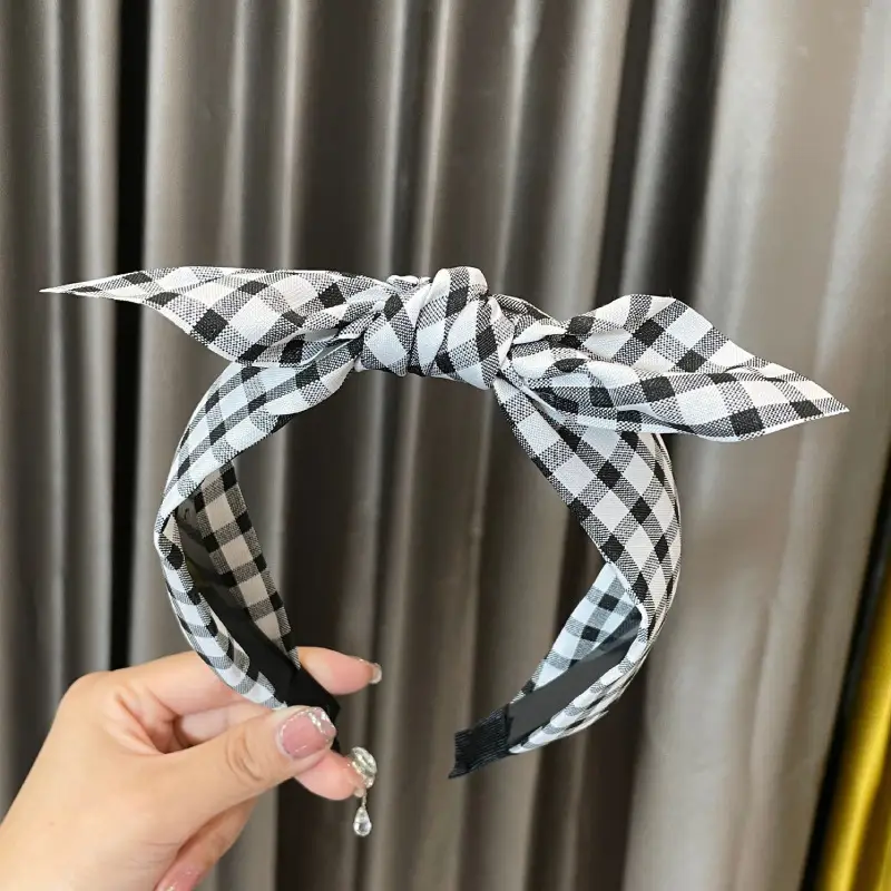 Vintage Checkered Bow Hair Accessory for Women - Image 3