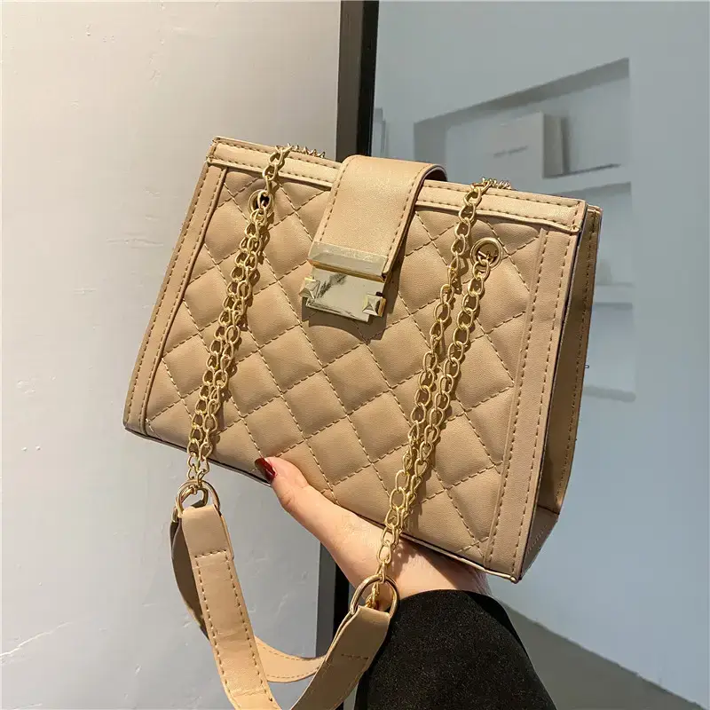 Light Blue Quilted Shoulder Bag for Women - Image 5