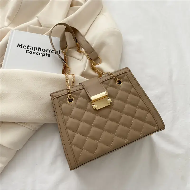 Light Blue Quilted Shoulder Bag for Women - Image 2