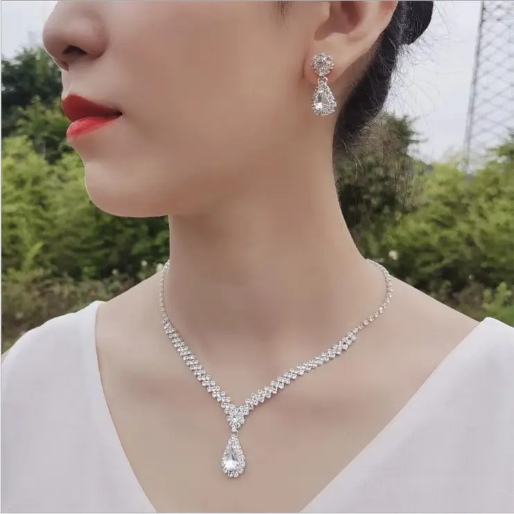 Silver Diamond Hair Diamond Necklace Earrings Bracelet Set - Image 10