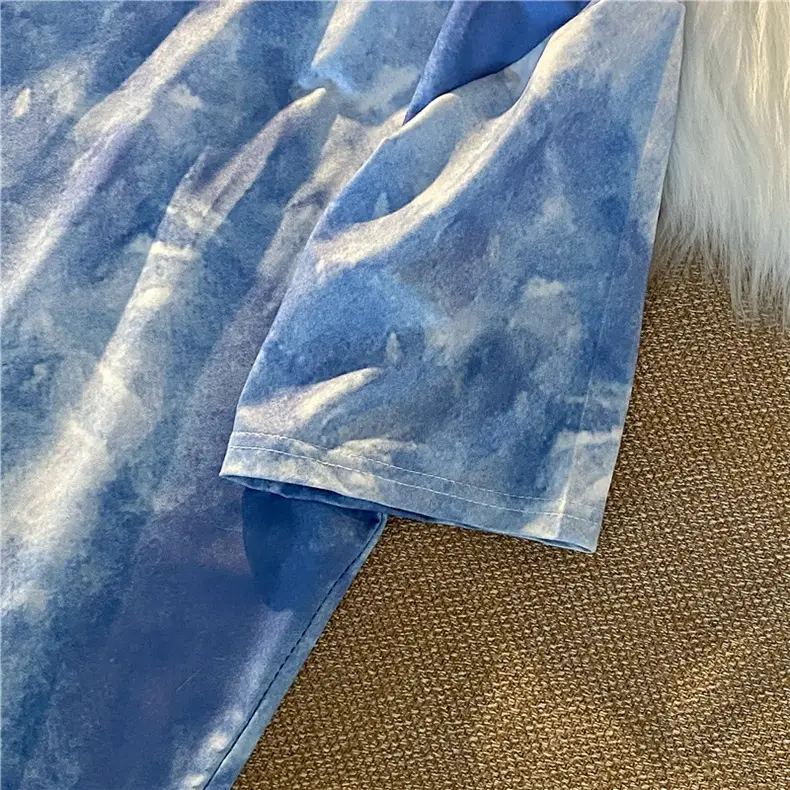 Blue Tie-Dyed Loose Sleeve T-Shirt for Women — feature 6
