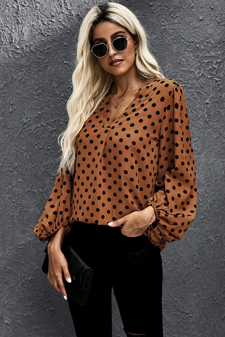 V-Neck Polka Dot Long Sleeve T-Shirt Black — feature 3