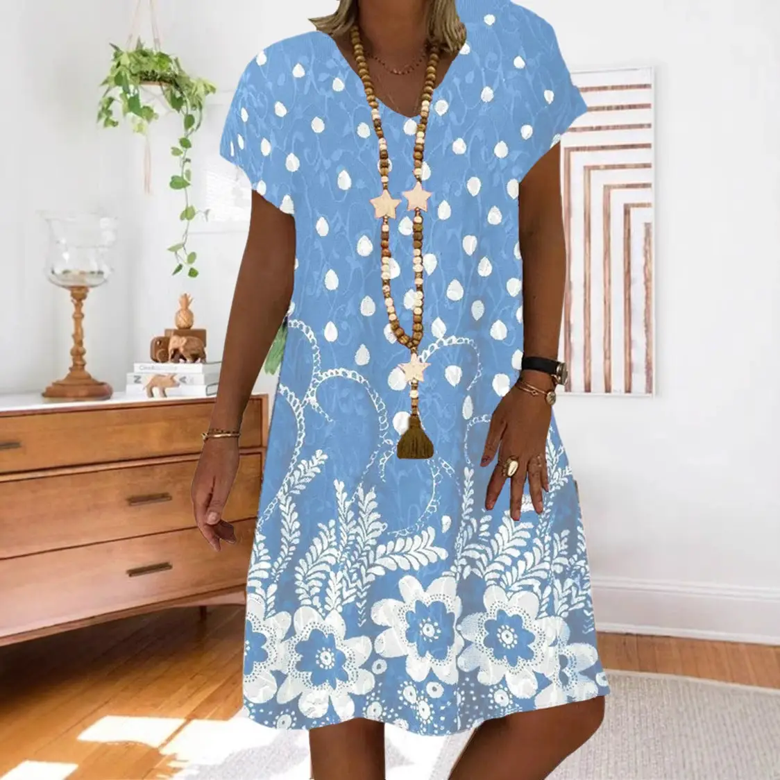 Women's Navy Floral V-Neck Short Sleeve Dress