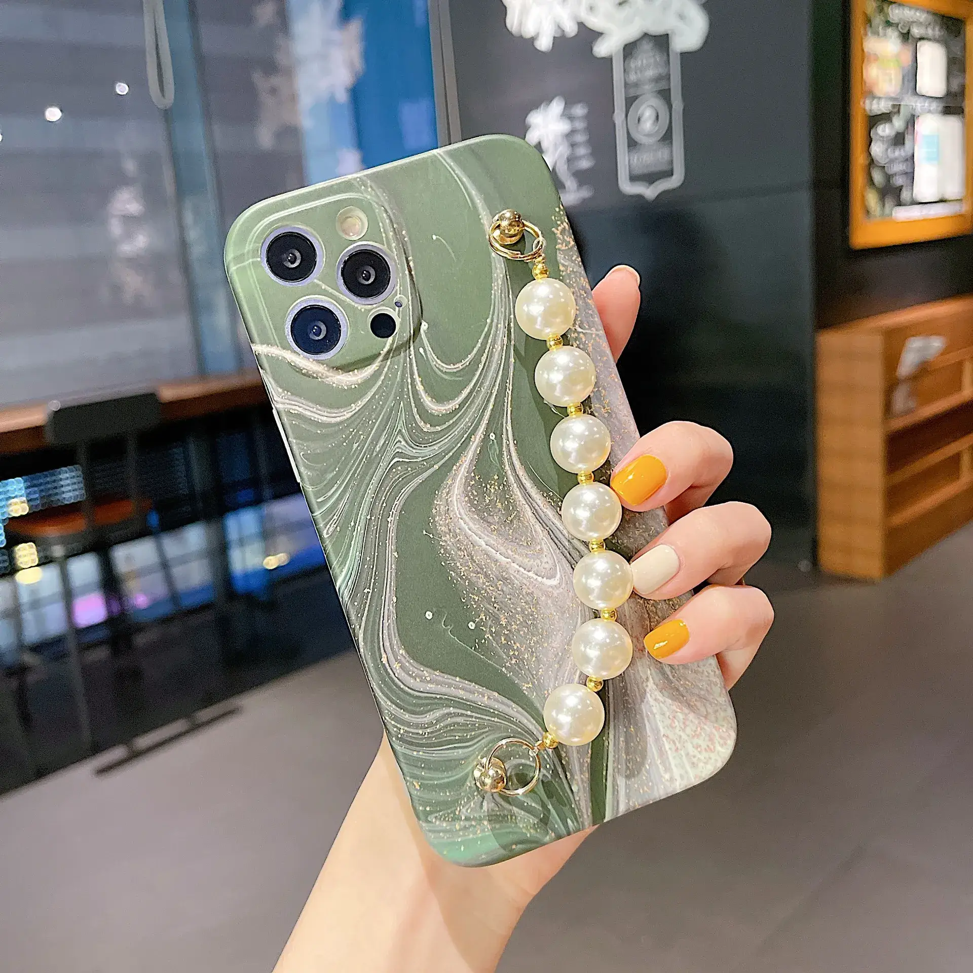 Colorful Marble Pearl Chain iPhone17 Promax Case - Image 7