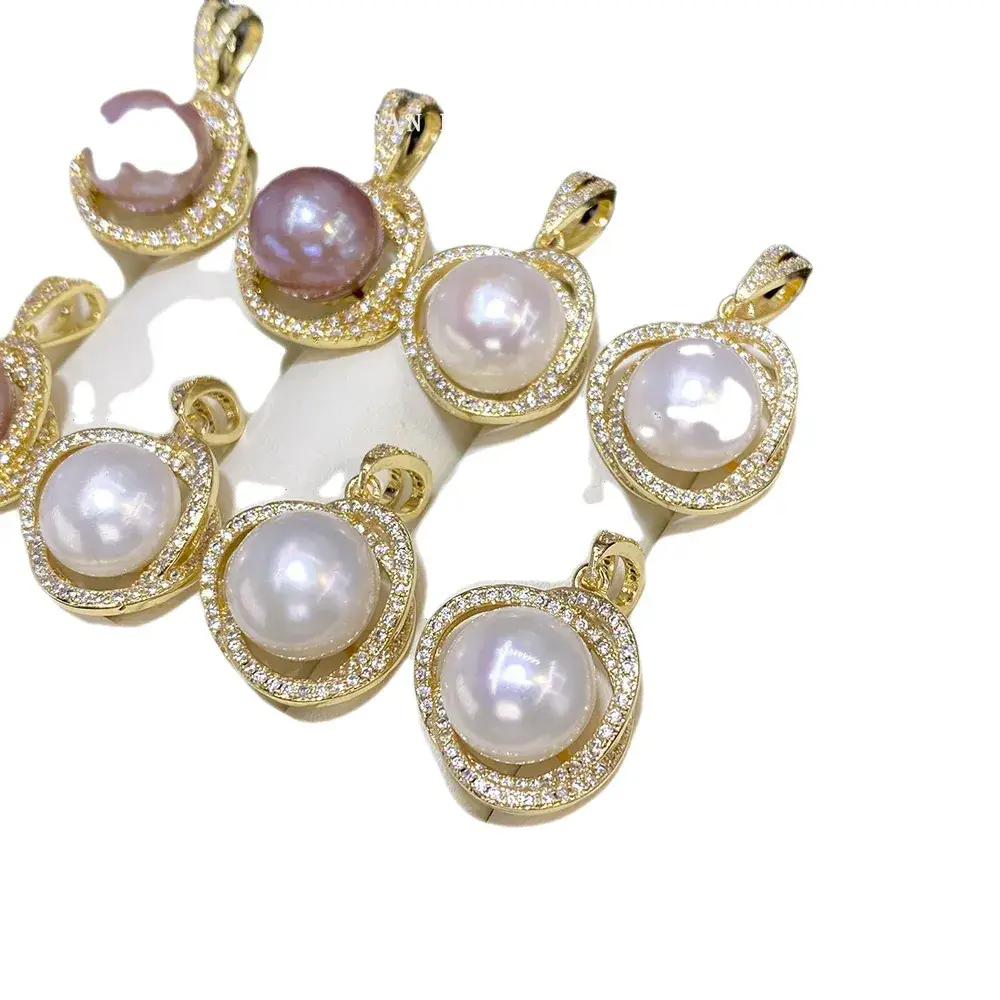 11mm Purple Pearl Rings 18K Gold with Crystal Accents - Image 5