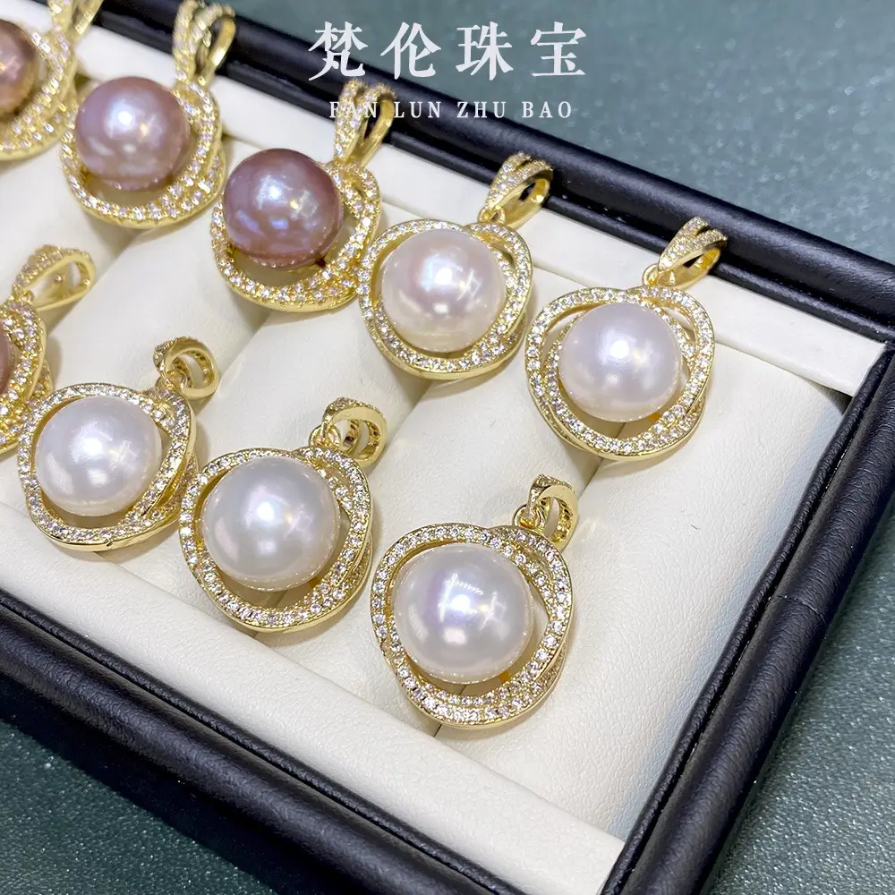 11mm Purple Pearl Rings 18K Gold with Crystal Accents — feature 5