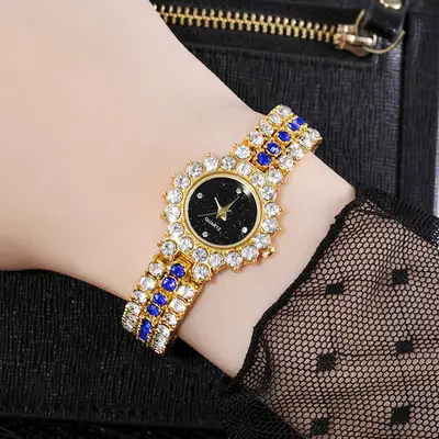 Women's Full Diamond Bracelet Watch Red Dial Korean Style - Image 7