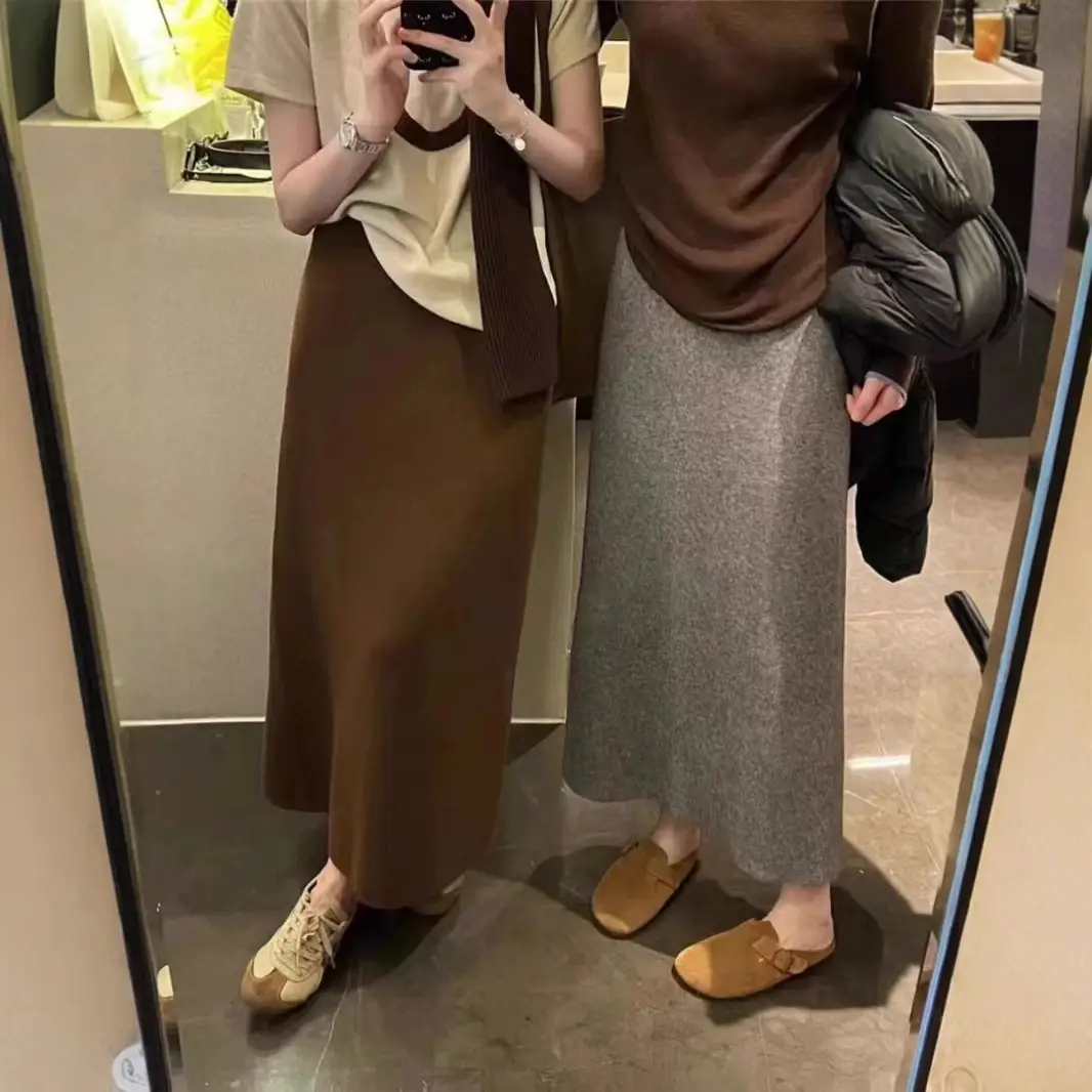 Wool Knitted Mid-Length Pleated Skirt Brown Large Hem — feature 11