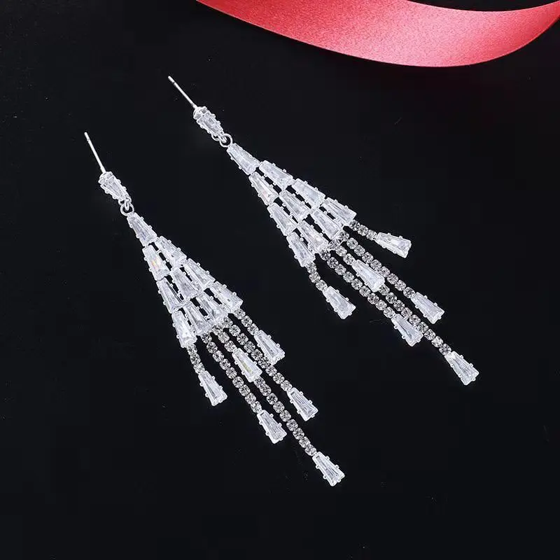 Crown Earrings for Women Bridal Veil Mori Series - Image 4
