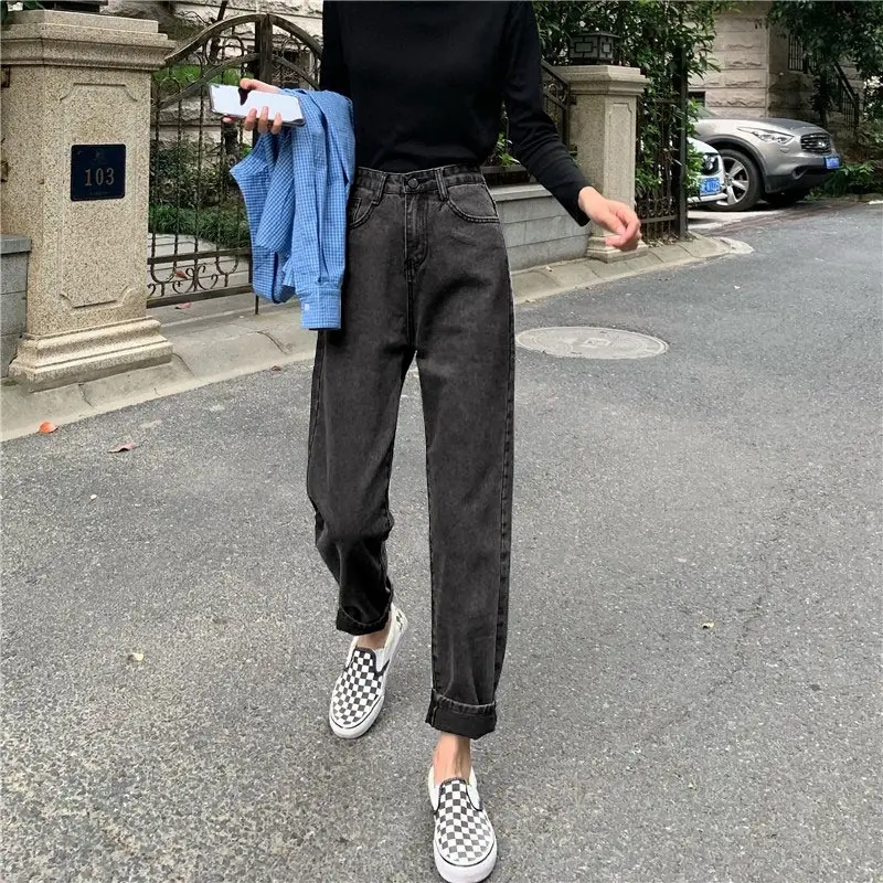 Women's Black Radish Cropped Pants with Checkered Shoes - Image 4
