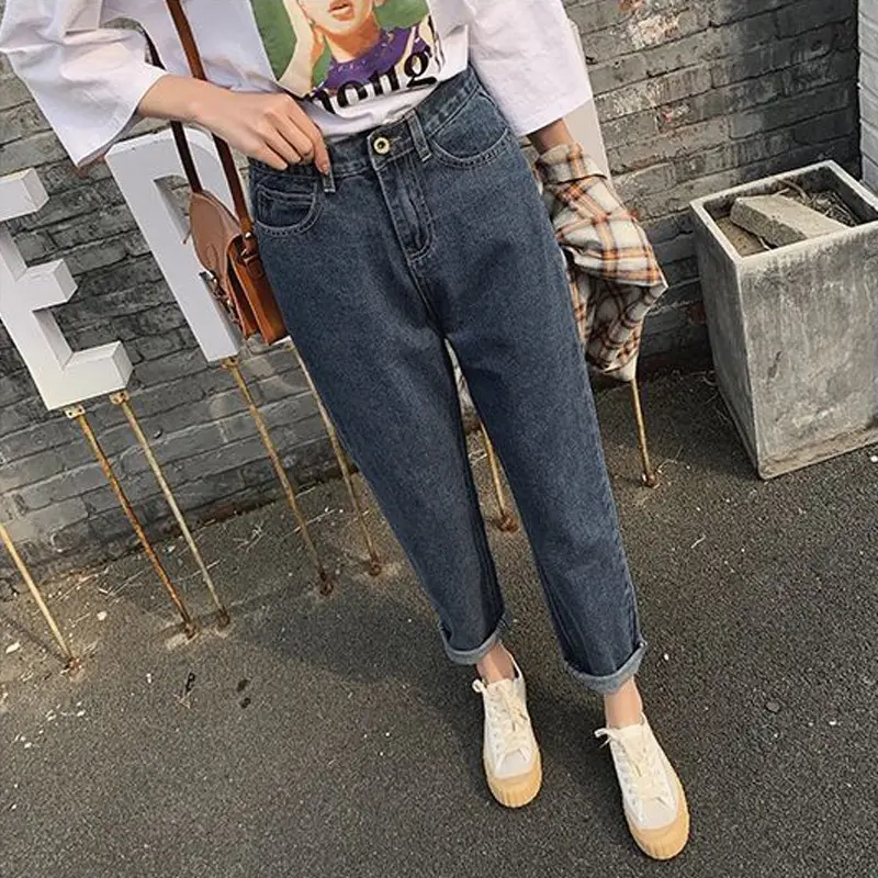 Women's Black Radish Cropped Pants with Checkered Shoes - Image 5