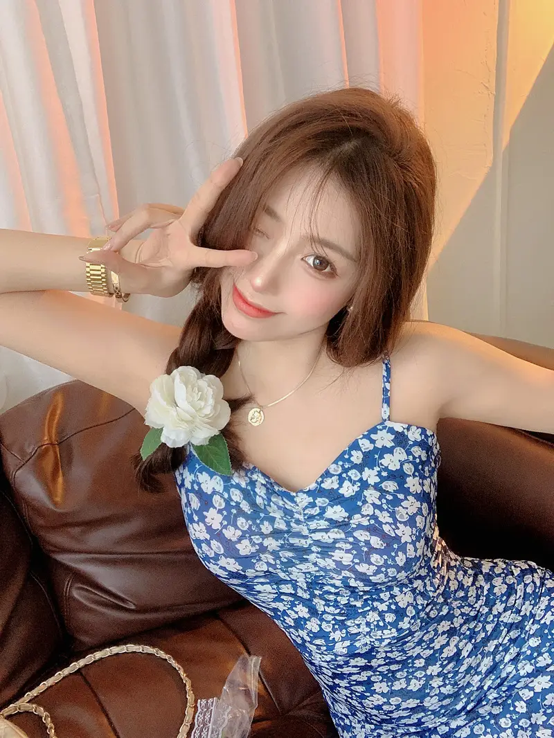 2023 Blue Floral Strap Hip Slim Fit Dress for Petite Women — feature 7