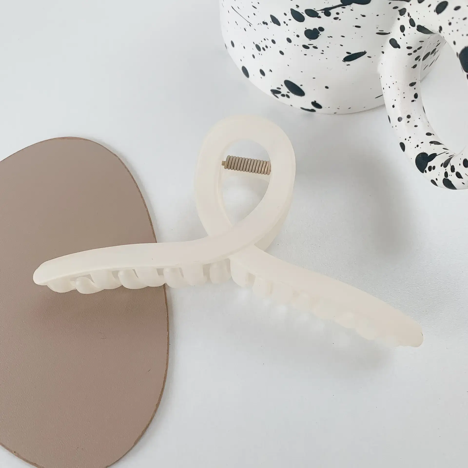 New Morandi Matte Hairpin with Large Grip