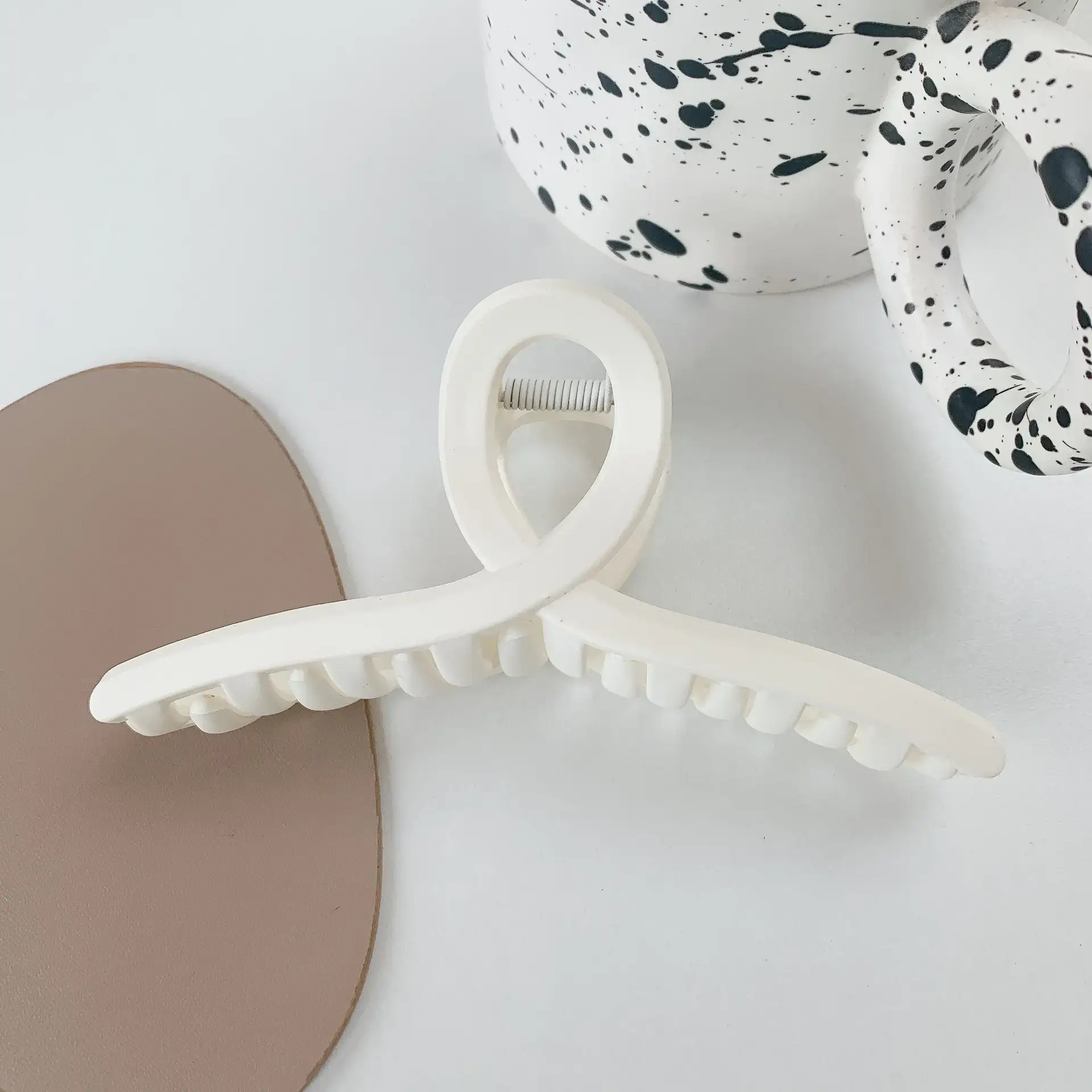 New Morandi Matte Hairpin with Large Grip