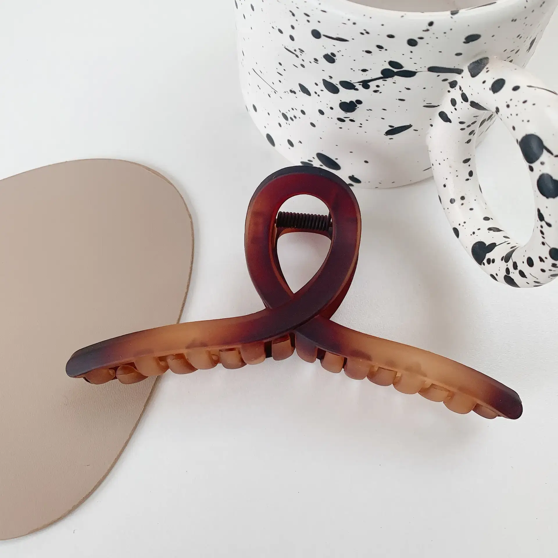 New Morandi Matte Hairpin with Large Grip