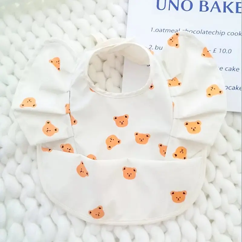 白底黄熊