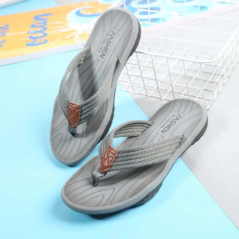 2025 Men's Grey Beach Flip-Flops Thick Soled Breathable