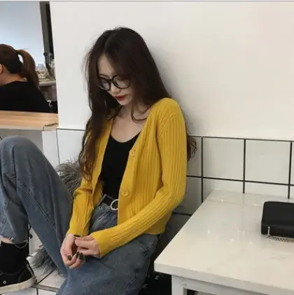 Korean-style V-neck Knitted Cardigan Autumn Wear